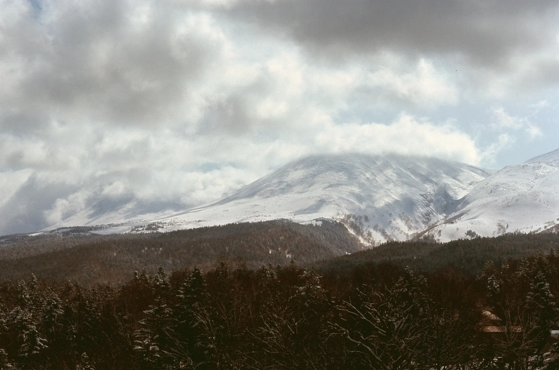 Clouds over the ridge