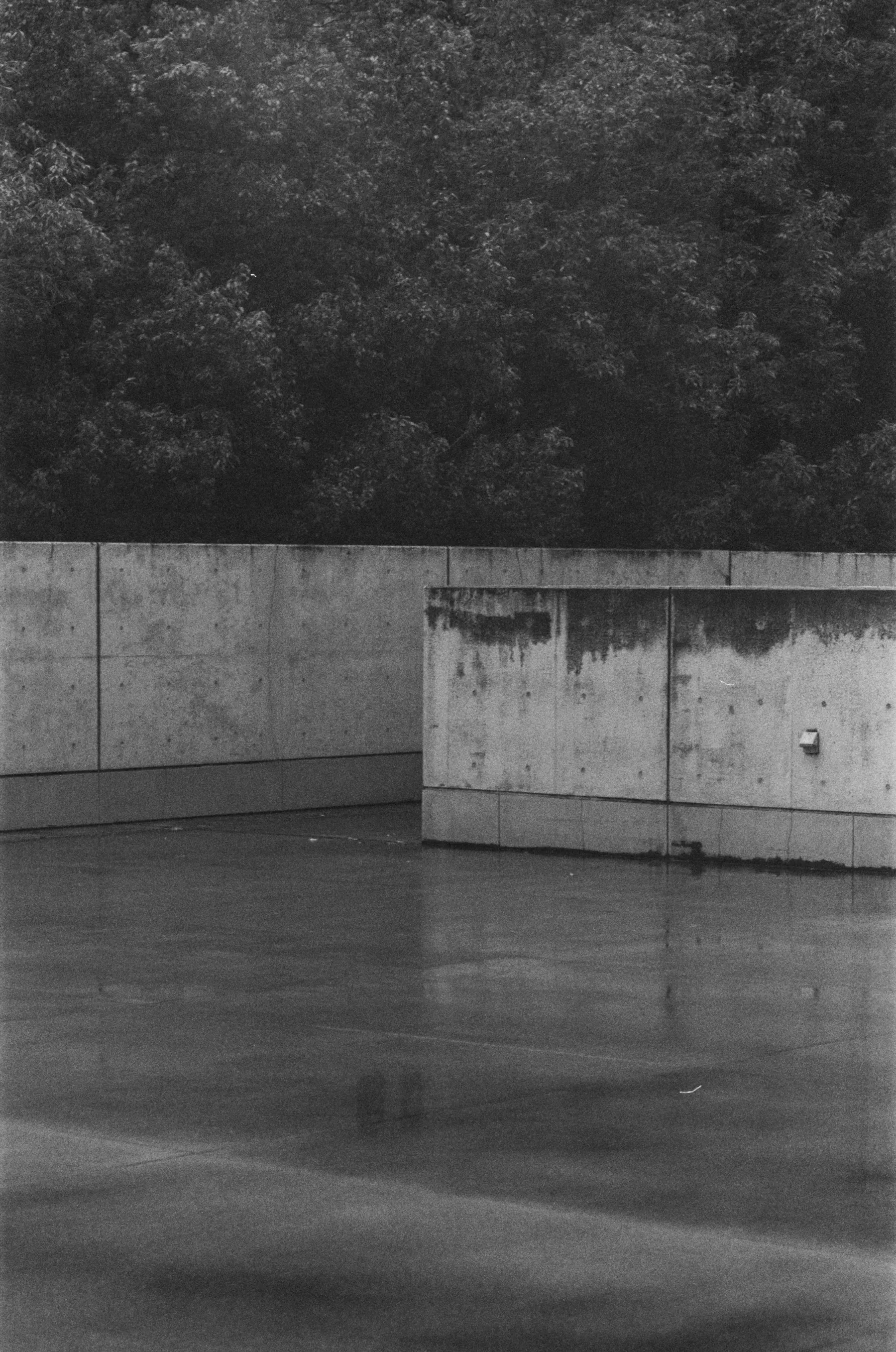 Concrete wall
